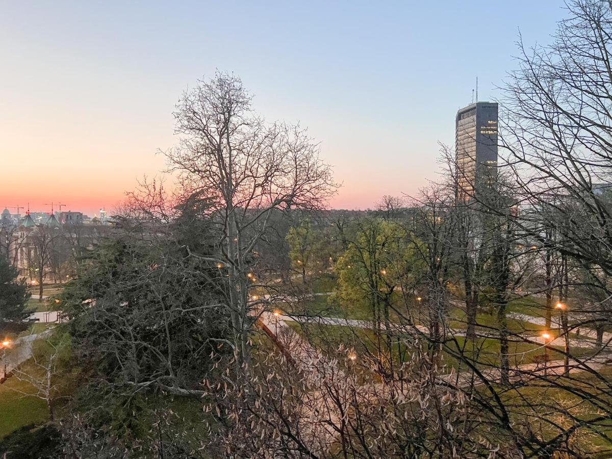 Manjez Centar Hotel Beograd Bagian luar foto