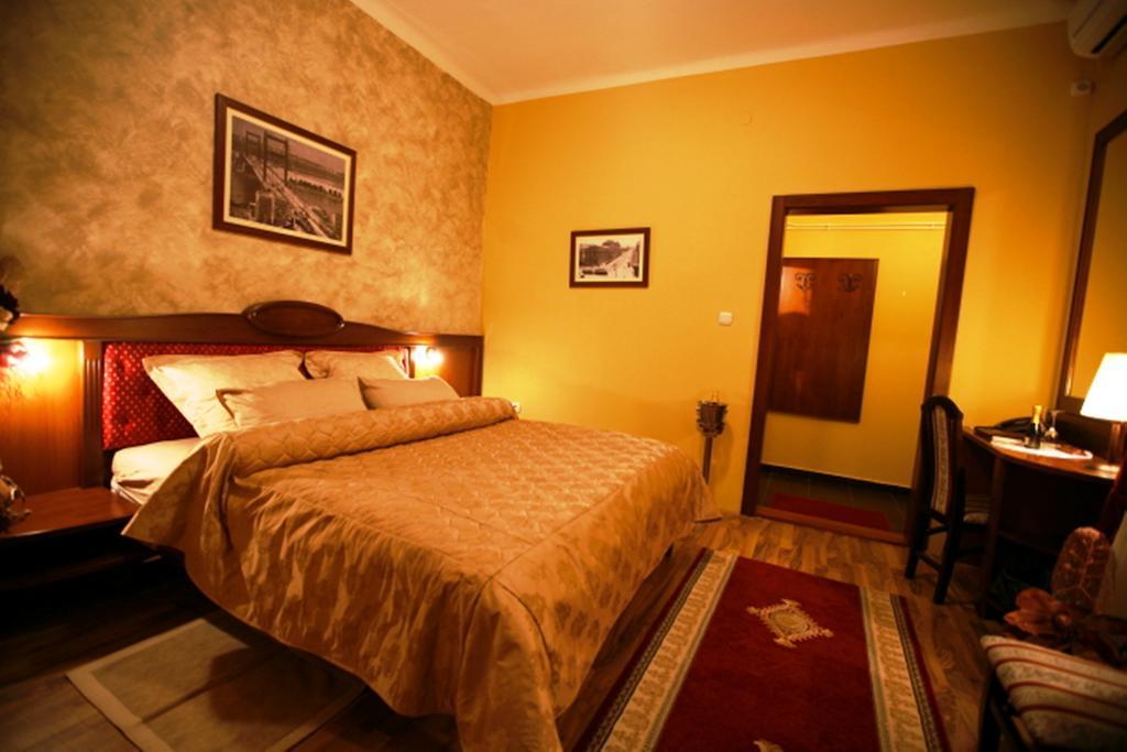 Manjez Centar Hotel Beograd Bagian luar foto